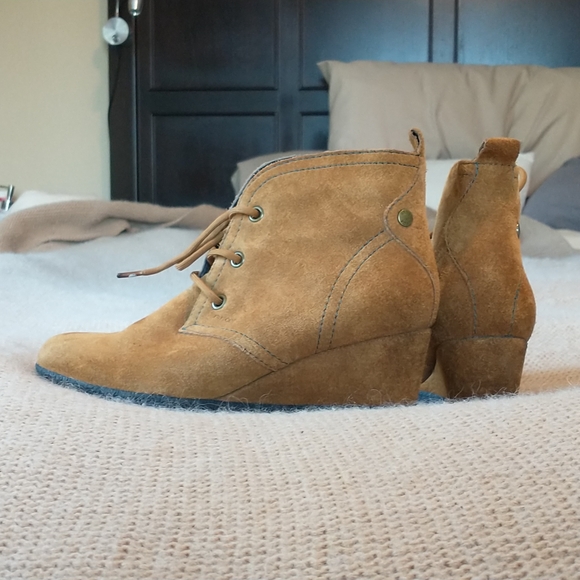 Geox Saude Wedge Booties - Picture 3 of 7